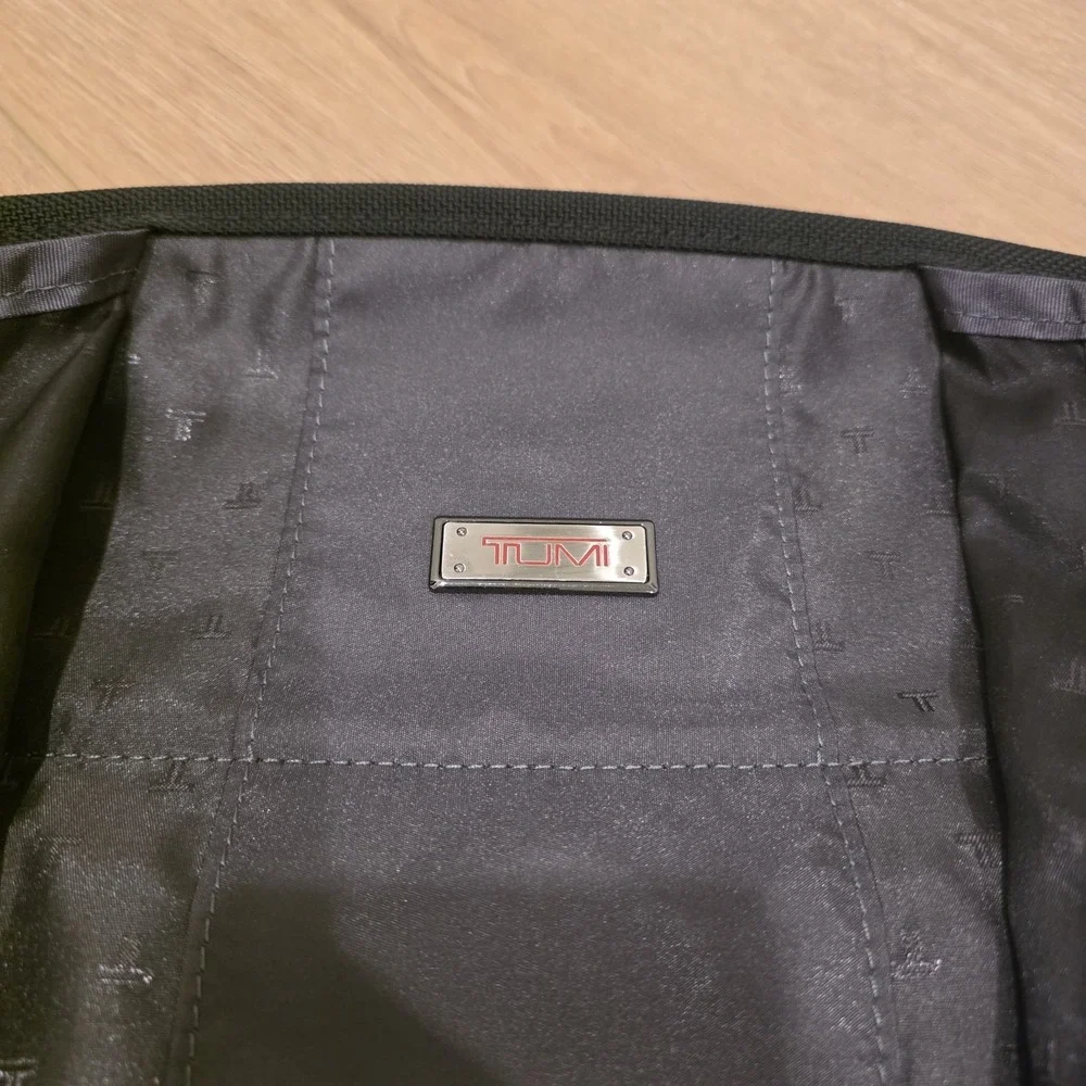 TUMI Alpha Bifold Carry-On Travel Garment Bag Ballistic Nylon w/ Manual *READ*